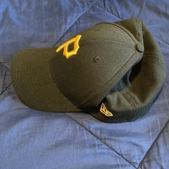 Pittsburgh Pirates Hat - New Era Medium-Large - Picture 2 of 4